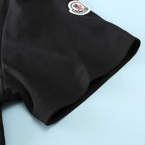 お洒落 モンクレール Tシャツ フェイク メンズ SKI LOGO Tシャツ mos72919